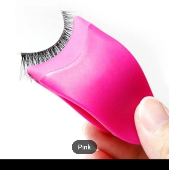 Lash Applicator! MAKES APPLYING LASHES SO EASY!!! - Picture 5 of 12